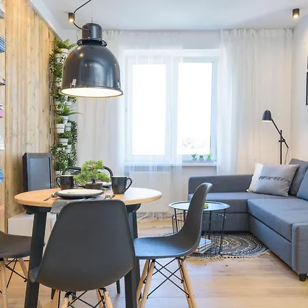 Bon Voyage Ochota Apartment