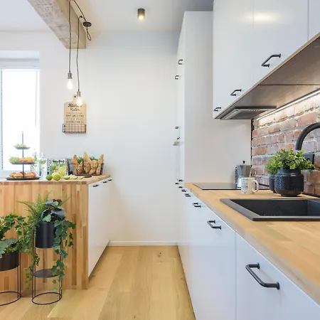 Bon Voyage Ochota Apartament